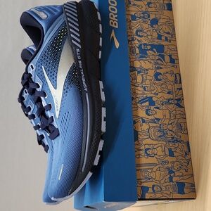 women's Brooks Running Adrenaline shoes